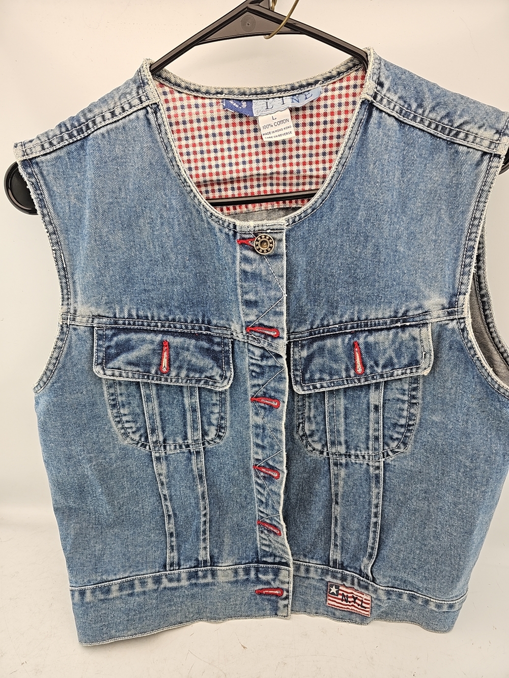 Vintage-Inspired Sleeveless Jean Jacket - Light Blue Denim - Picture 3 of 7